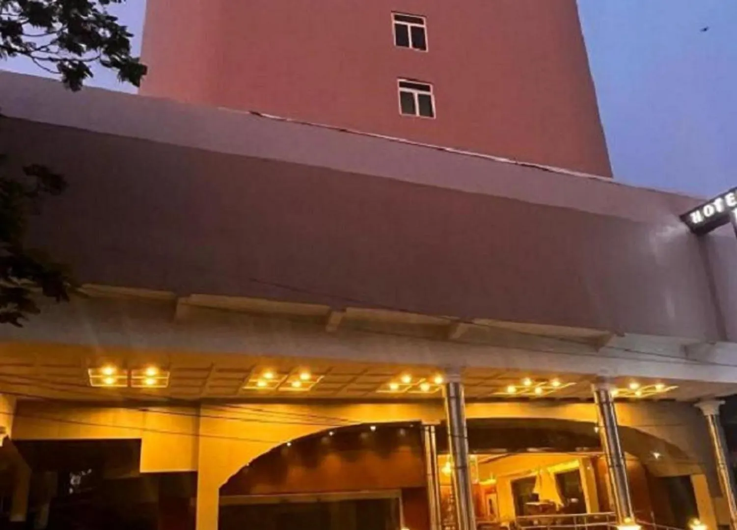 **** Hotel Presidency Kochi City Centre India