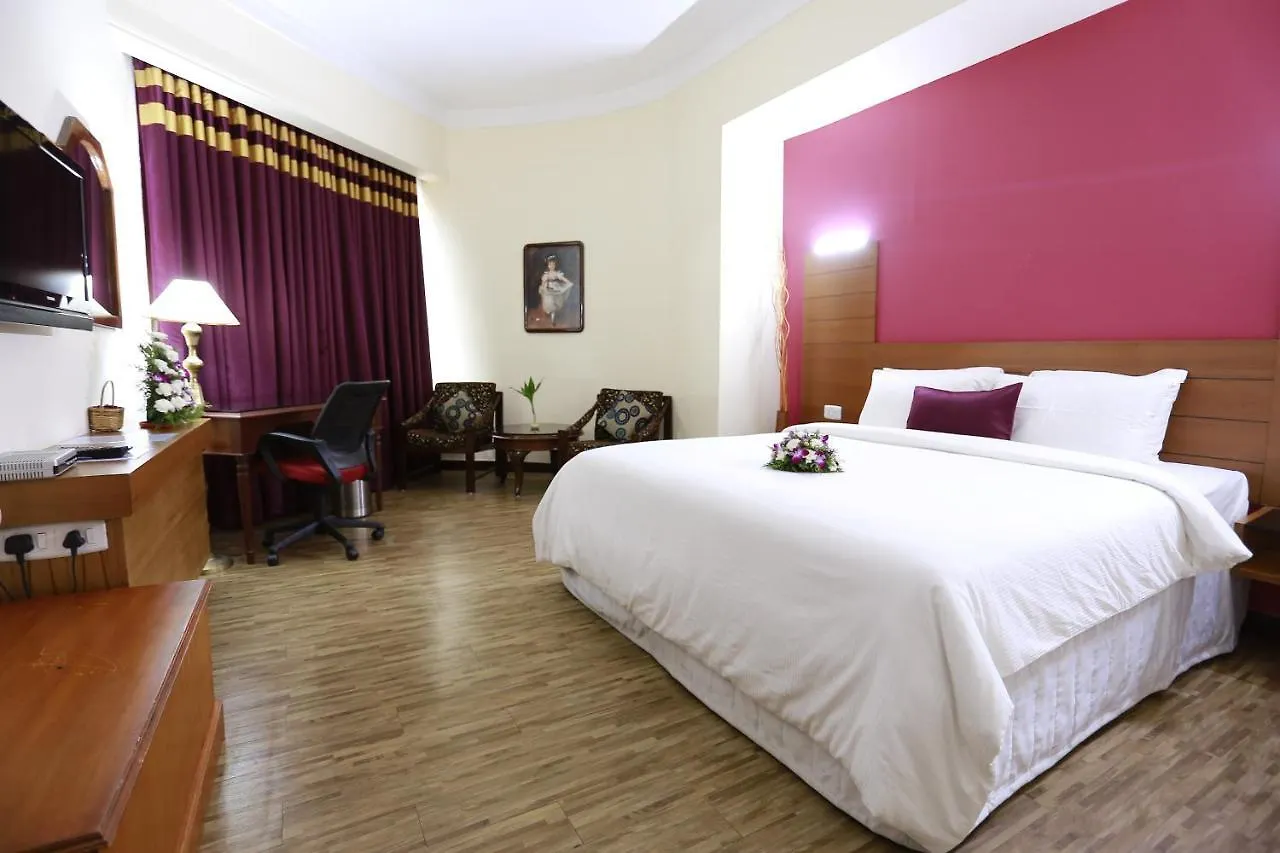 Presidency Kochi City Centre 4*,